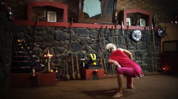 Week 1: Traditional warm-up & kalari vinyasa
